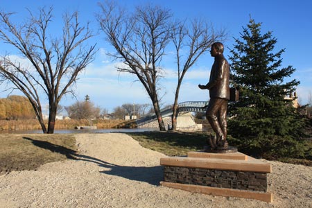 Sigtryggur Jonasson Bronze statue monument for Canada